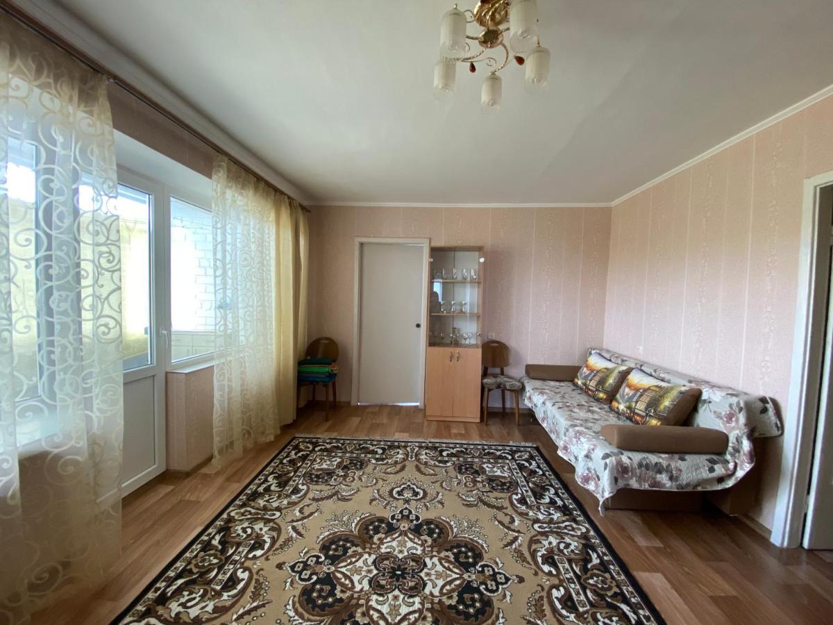 Apartment трехкомнатные в центре! соборная! парковка! 4 разд места!мак дональдс