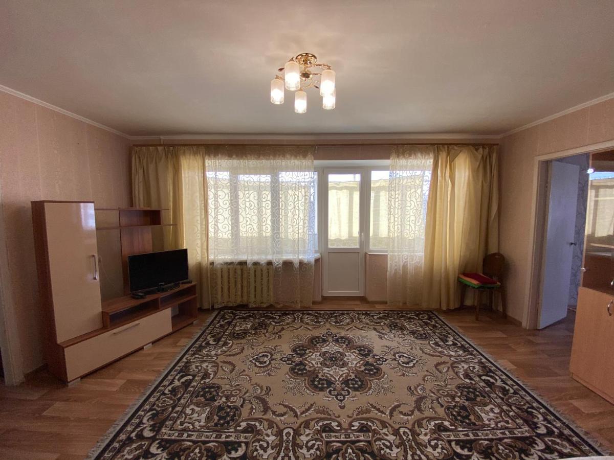 трехкомнатные в центре! соборная! парковка! 4 разд места!мак дональдс Apartment