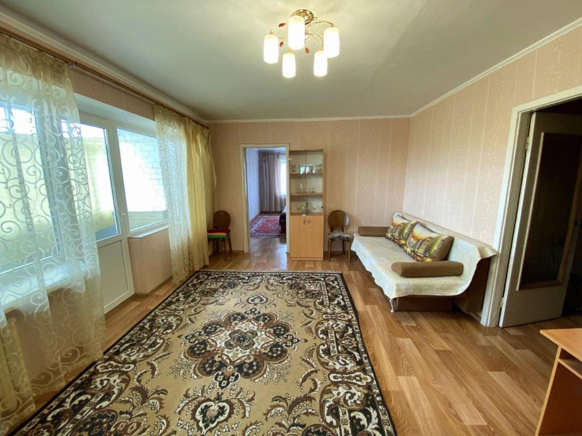трехкомнатные в центре! соборная! парковка! 4 разд места!мак дональдс Apartment Mykolaiv